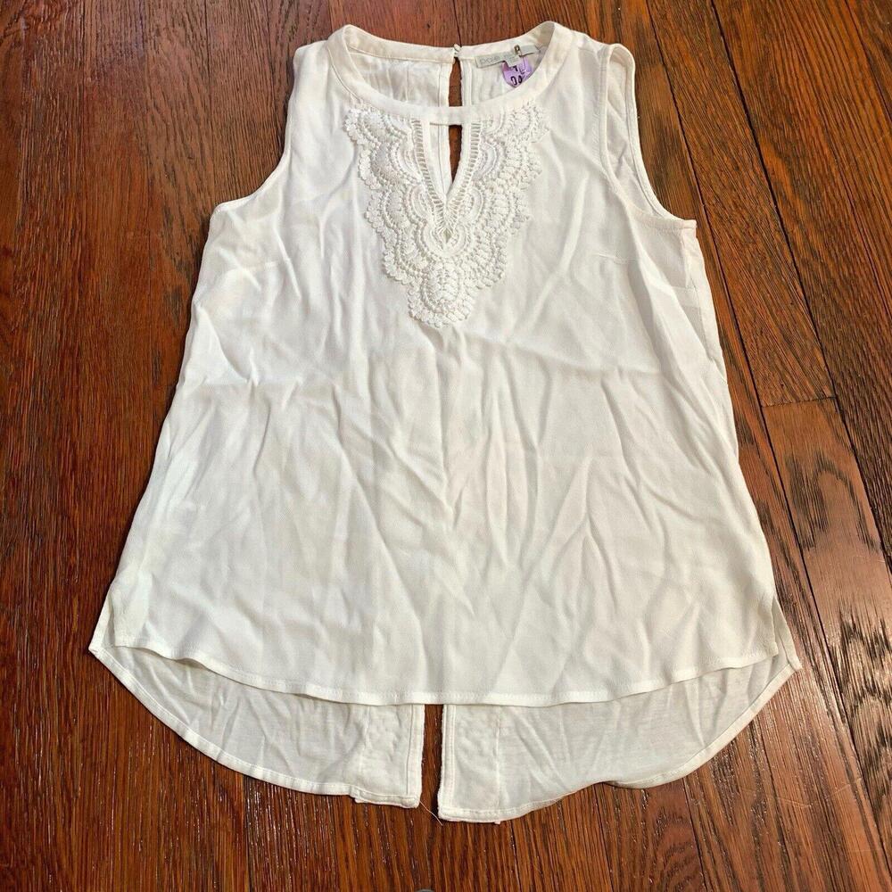NWT PALE SKY Size XS Womens White Back Slit Keyhole Sleeveless Crochet Top